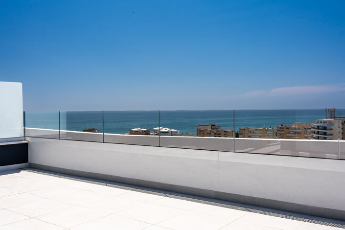 Image No.15-2 Bed Property for sale