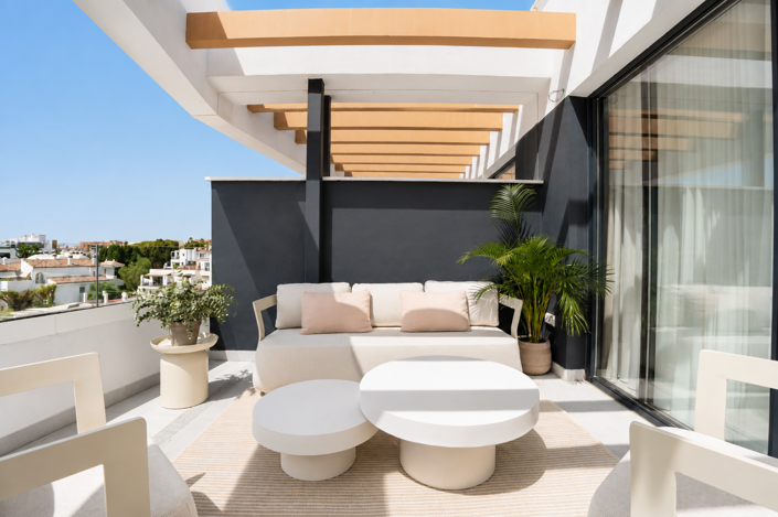 Image No.16-2 Bed Property for sale