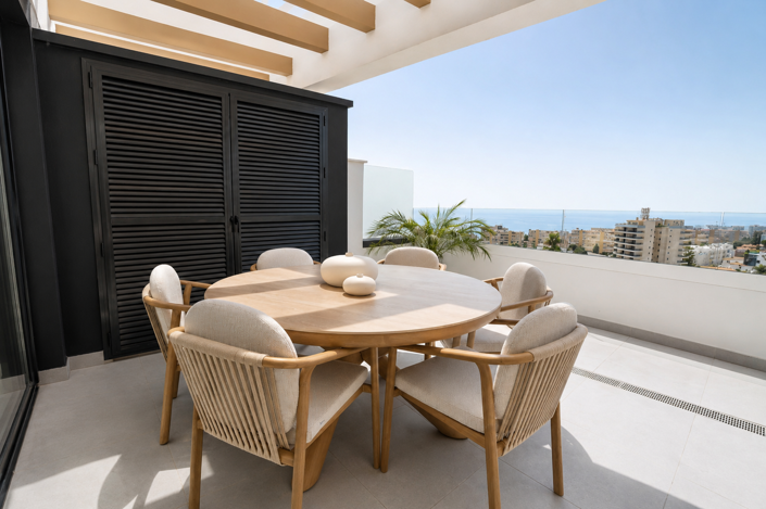Image No.18-2 Bed Property for sale