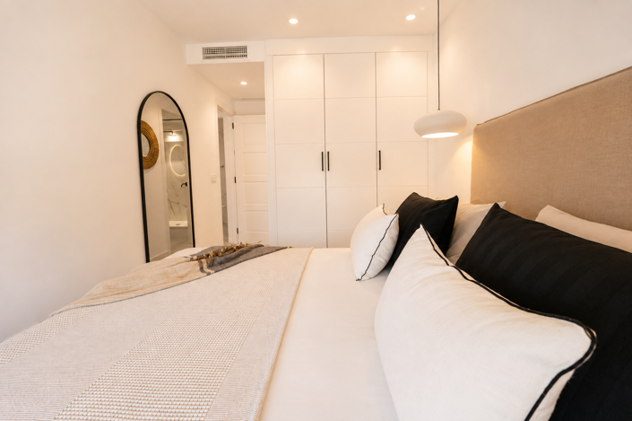 Image No.23-2 Bed Property for sale