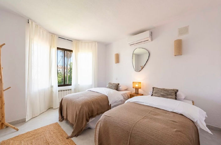 Image No.17-3 Bed Villa for sale
