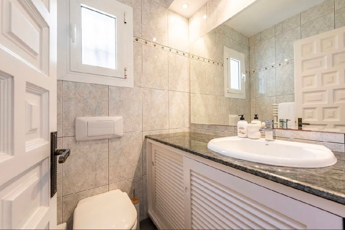 Image No.20-3 Bed Villa for sale