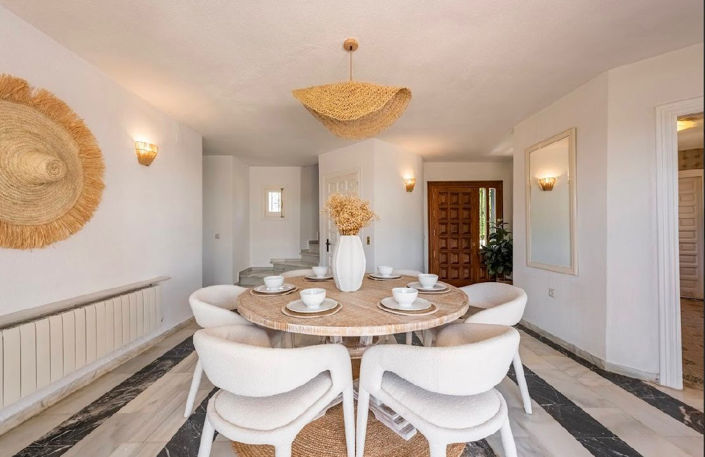 Image No.4-3 Bed Villa for sale