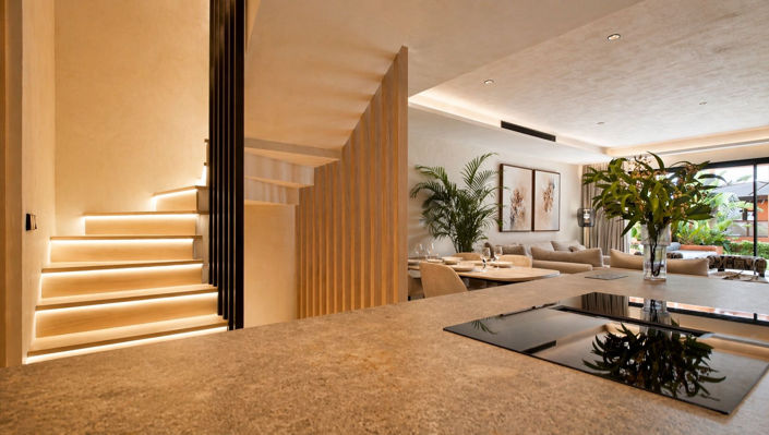 Image No.12-4 Bed Townhouse for sale