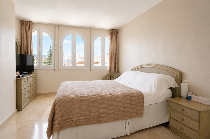 Image No.5-3 Bed Duplex for sale