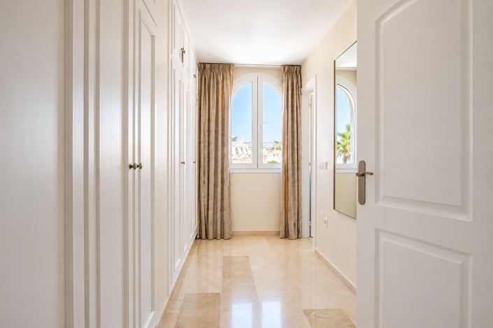 Image No.8-3 Bed Duplex for sale