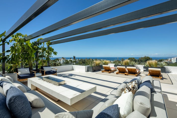 Image No.2-6 Bed Villa for sale