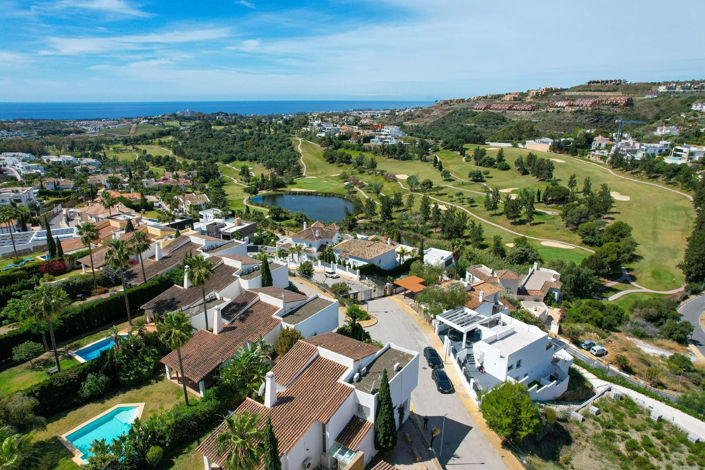 Image No.33-5 Bed Villa for sale