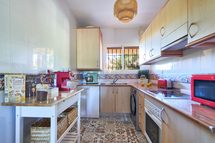 Image No.20-2 Bed Apartment for sale