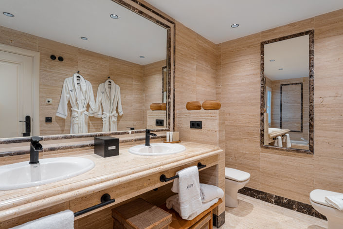 Image No.20-3 Bed Apartment for sale