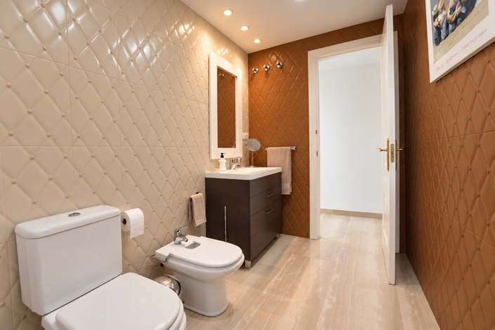 Image No.21-2 Bed Apartment for sale