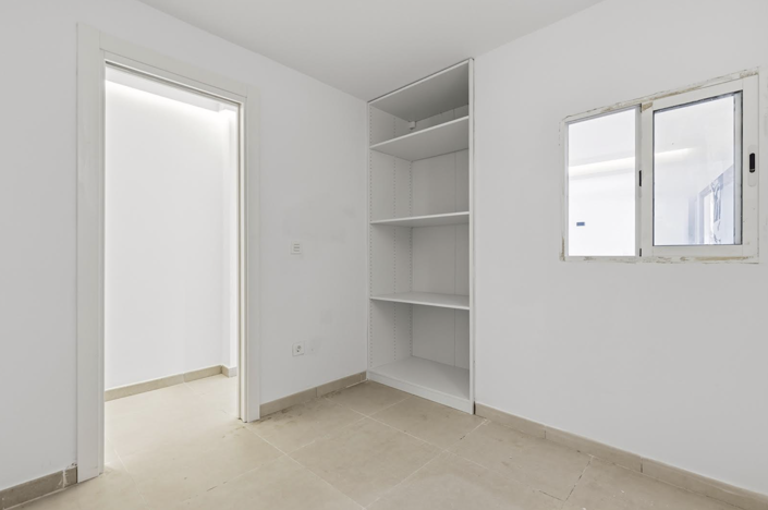 Image No.14-Studio for sale