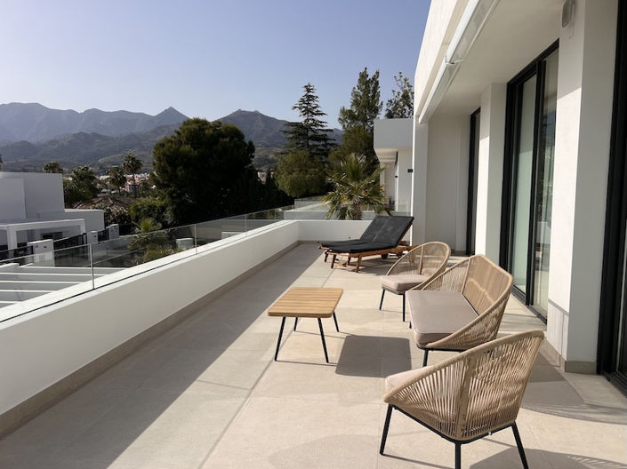 Image No.17-6 Bed Villa for sale