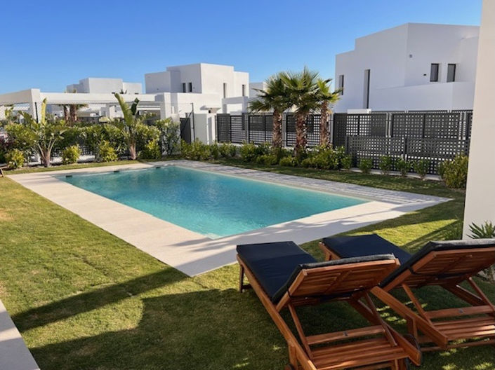 Image No.18-6 Bed Villa for sale