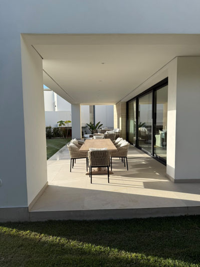 Image No.31-6 Bed Villa for sale