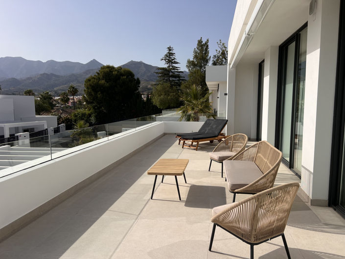 Image No.5-6 Bed Villa for sale