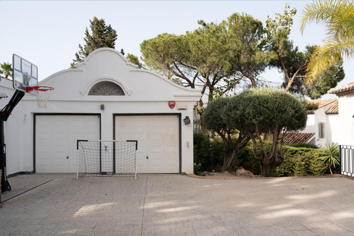 Image No.12-5 Bed Villa for sale