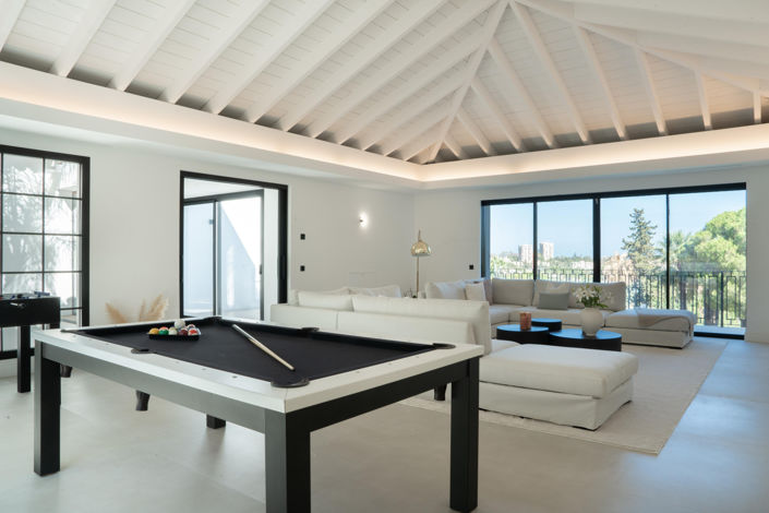 Image No.17-5 Bed Villa for sale
