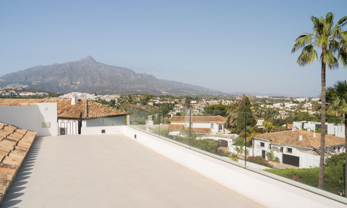 Image No.29-5 Bed Villa for sale