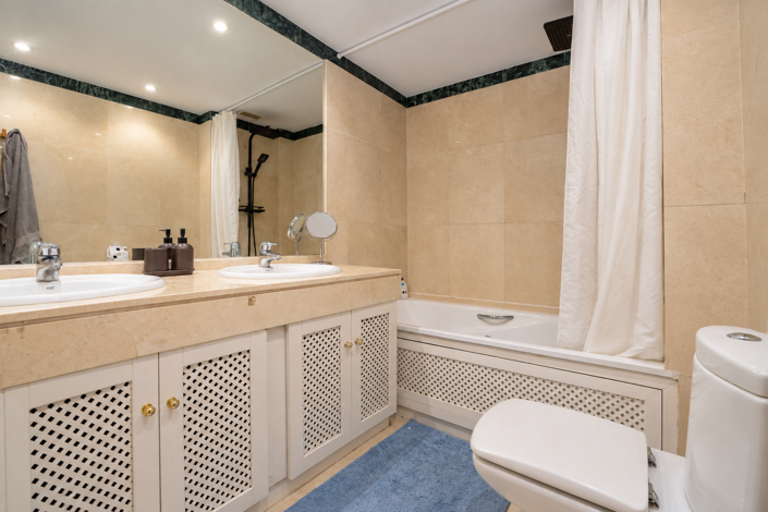 Image No.14-3 Bed Apartment for sale