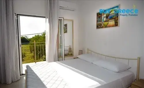 Image No.9-5 Bed Villa for sale