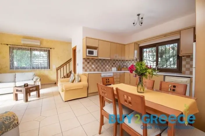 Image No.2-Propriété de 8 chambres à vendre à Zante