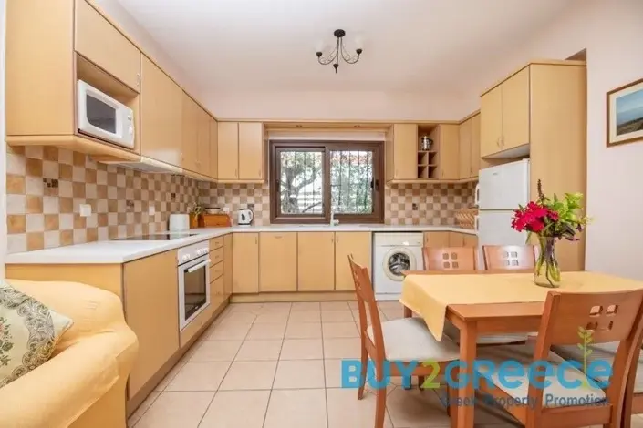 Image No.3-Propriété de 8 chambres à vendre à Zante