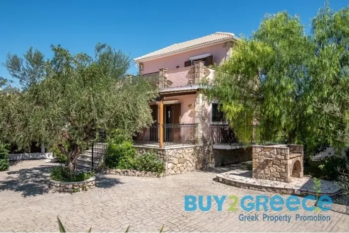Image No.6-Propriété de 8 chambres à vendre à Zante