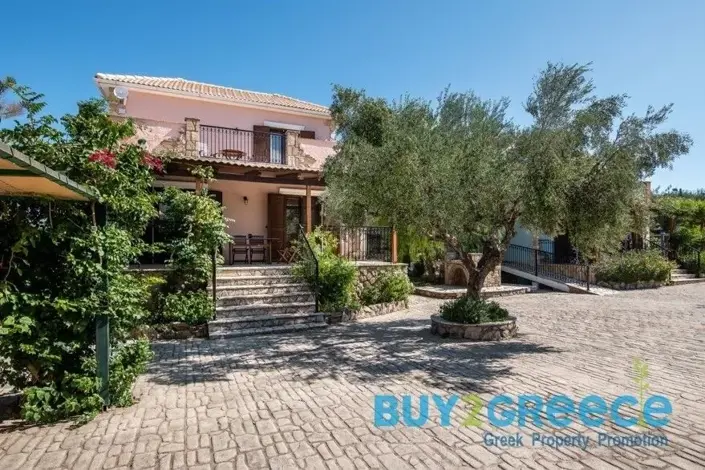 Image No.8-Propriété de 8 chambres à vendre à Zante