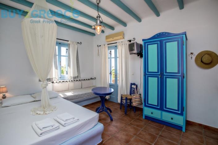 Image No.6-Un hôtel de 9 chambres à vendre à Tinos
