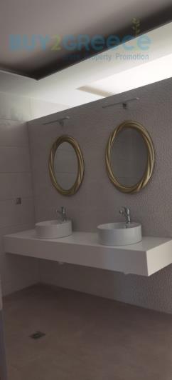 Image No.10-5 Bed Maisonette for sale