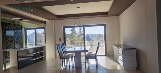 Image No.20-5 Bed Maisonette for sale