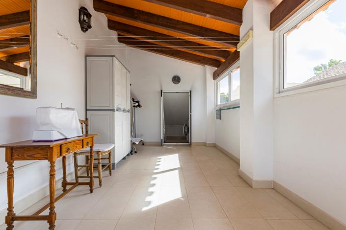 Image No.29-5 Bed Villa / Detached for sale