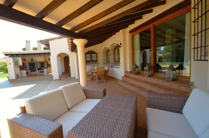 Image No.9-6 Bed Villa / Detached for sale