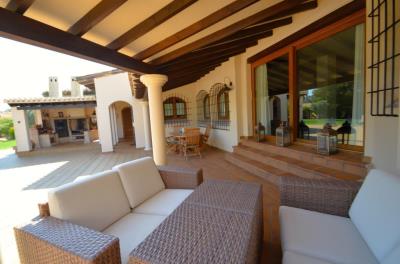 Villa-152--Porche-1-
