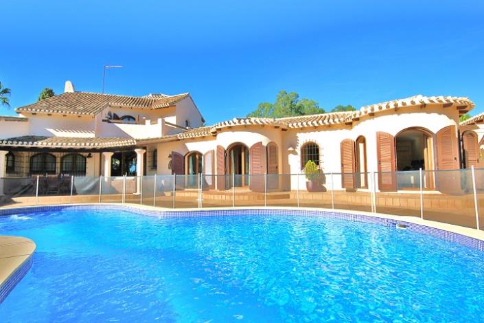 Image No.39-6 Bed Villa / Detached for sale