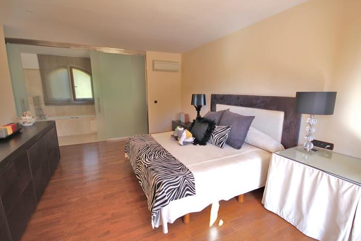 Image No.21-6 Bed Villa / Detached for sale