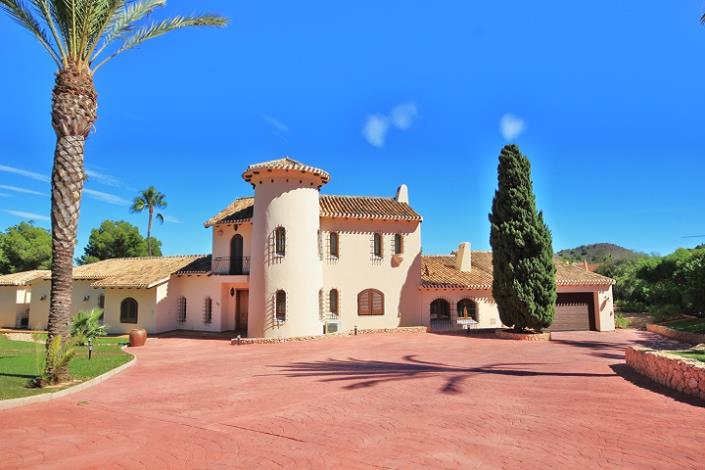 Image No.40-6 Bed Villa / Detached for sale