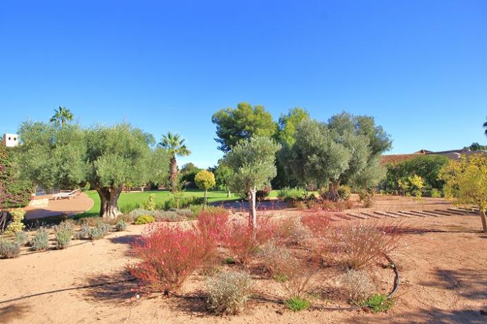 Image No.47-6 Bed Villa / Detached for sale