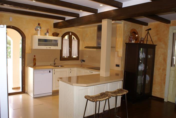 Image No.14-6 Bed Villa / Detached for sale