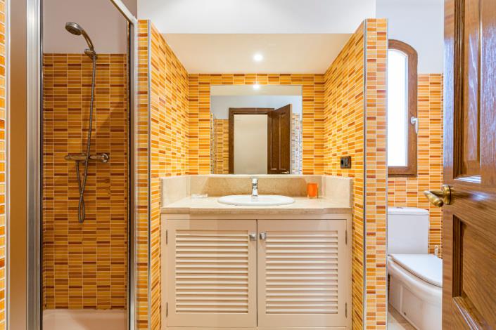 Image No.30-6 Bed Villa / Detached for sale