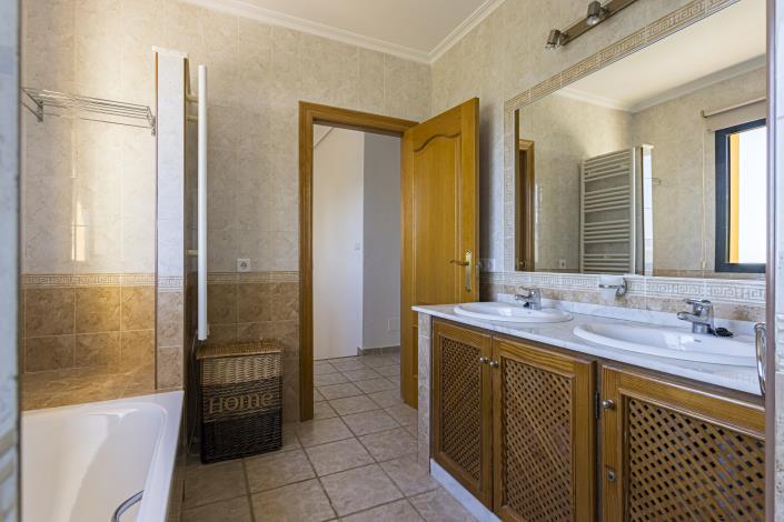 Image No.24-3 Bed Duplex for sale