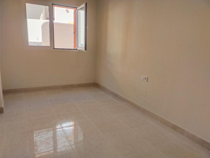 Image No.15-3 Bed Apartment for sale