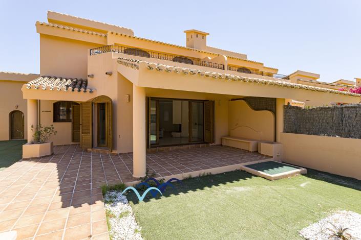 Image No.2-3 Bed Semi-Detached for sale