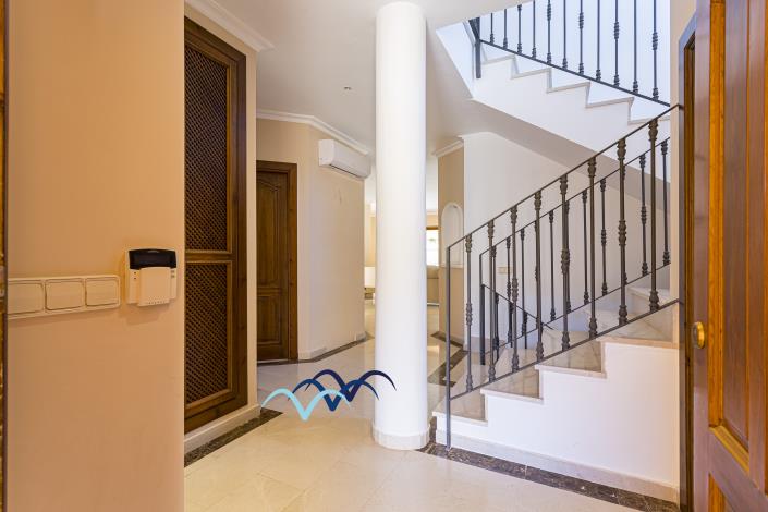 Image No.28-3 Bed Semi-Detached for sale