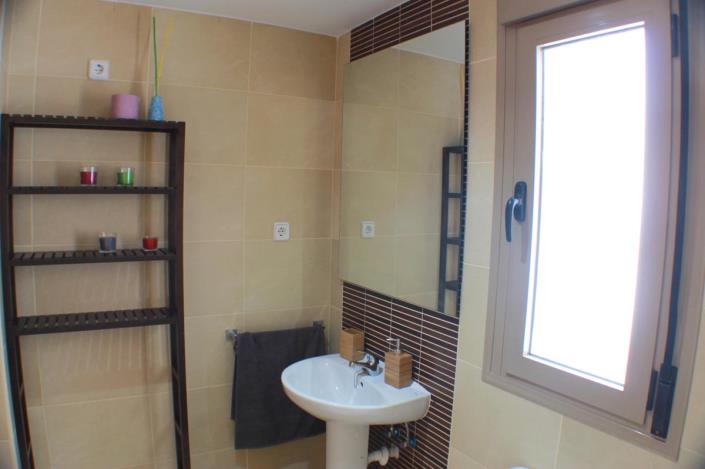 Image No.20-4 Bed Villa / Detached for sale