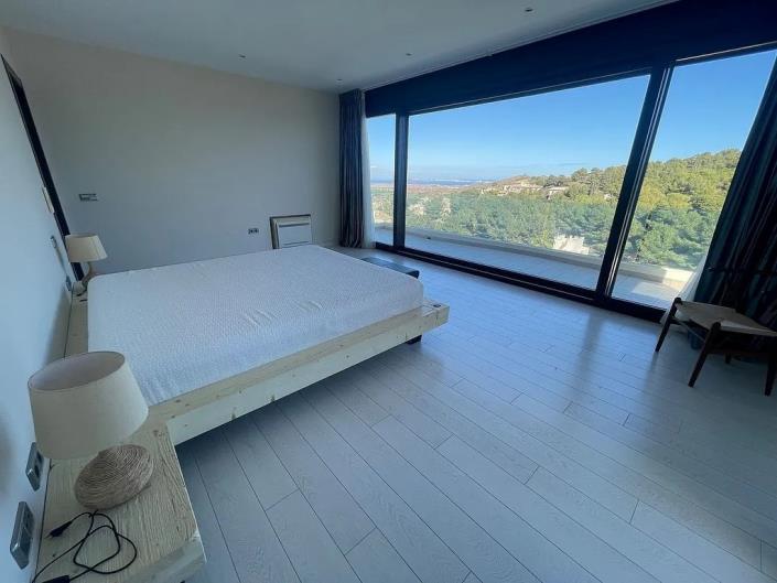 Image No.20-5 Bed Villa / Detached for sale