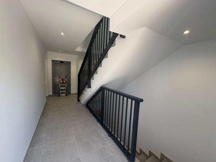 Image No.27-2 Bed Apartment for sale