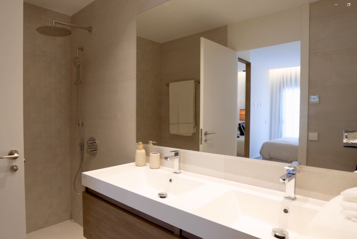 Image No.13-3 Bed Apartment for sale