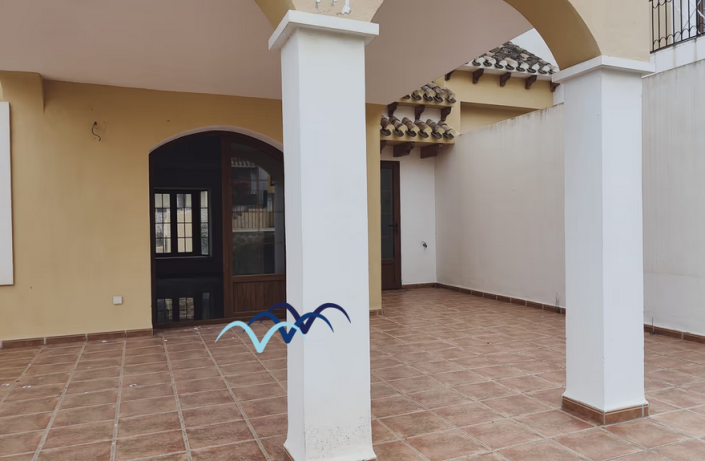 Image No.13-2 Bed Semi-Detached for sale